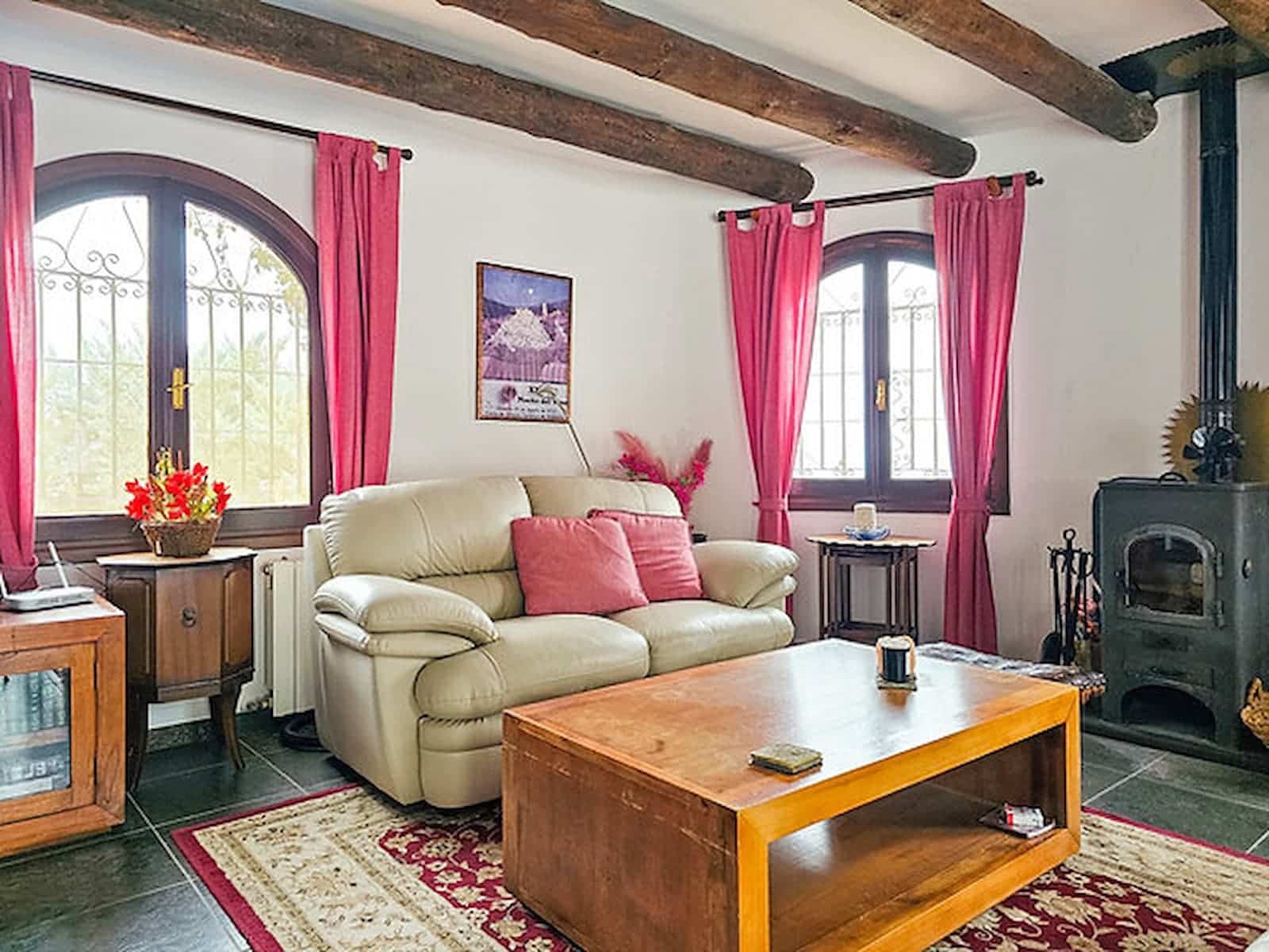 6 makuuhuone Majatalo/aamiaismajoitus myytävänä paikassa Competa mukana uima-altaan 
autotalli - 749 950 € (Ref: 8862886)