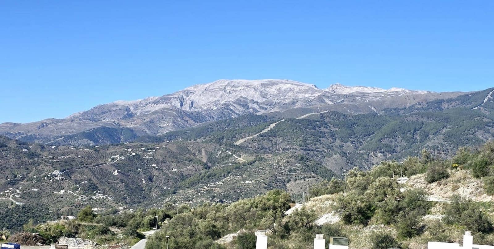 6 makuuhuone Majatalo/aamiaismajoitus myytävänä paikassa Competa mukana uima-altaan 
autotalli - 749 950 € (Ref: 8862886)