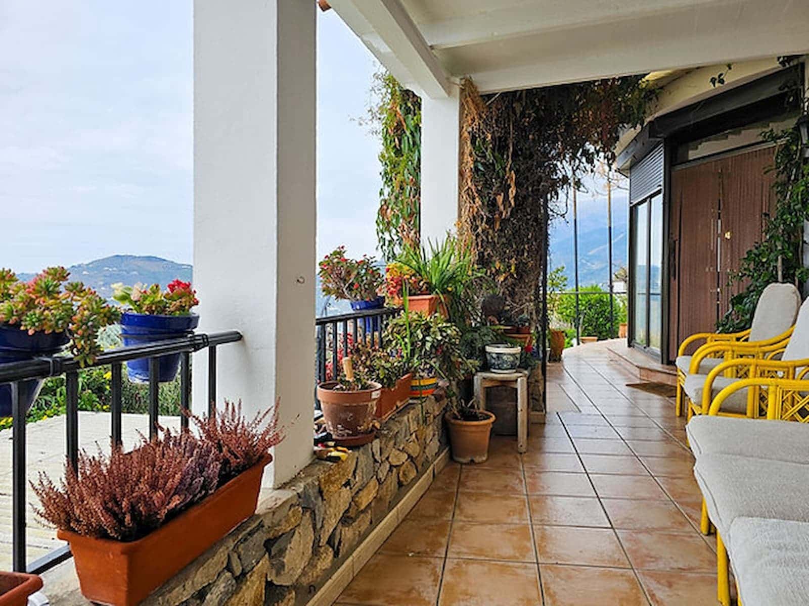 6 makuuhuone Majatalo/aamiaismajoitus myytävänä paikassa Competa mukana uima-altaan 
autotalli - 749 950 € (Ref: 8862886)