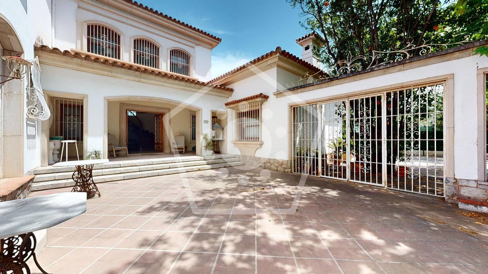 5 soverom Villa til salgs i Rocafort med svømmebasseng garasje - € 1 590 000 (Ref: 8842430)