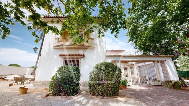 5 bedroom Villa for sale in Rocafort with pool garage - € 1,590,000 (Ref: 8842430)