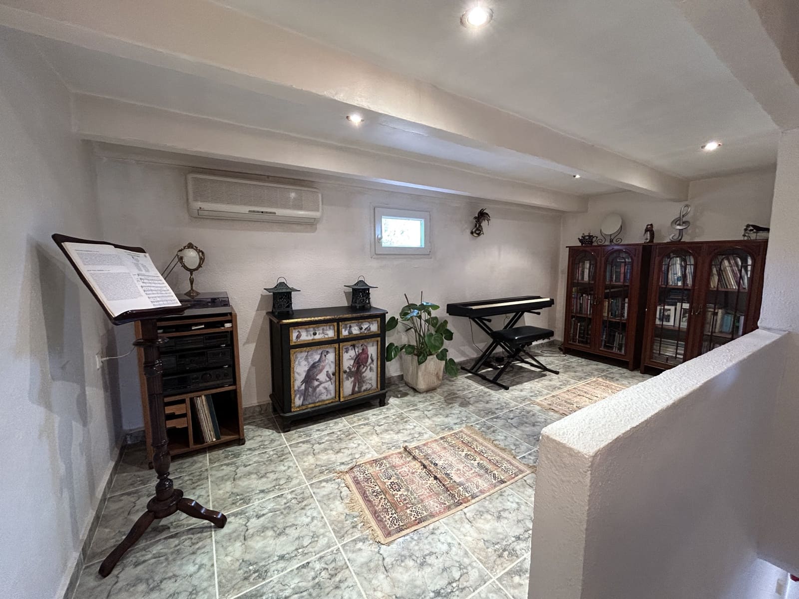 4 bedroom Villa for sale in Betera with pool garage - € 399,000 (Ref: 9849988)