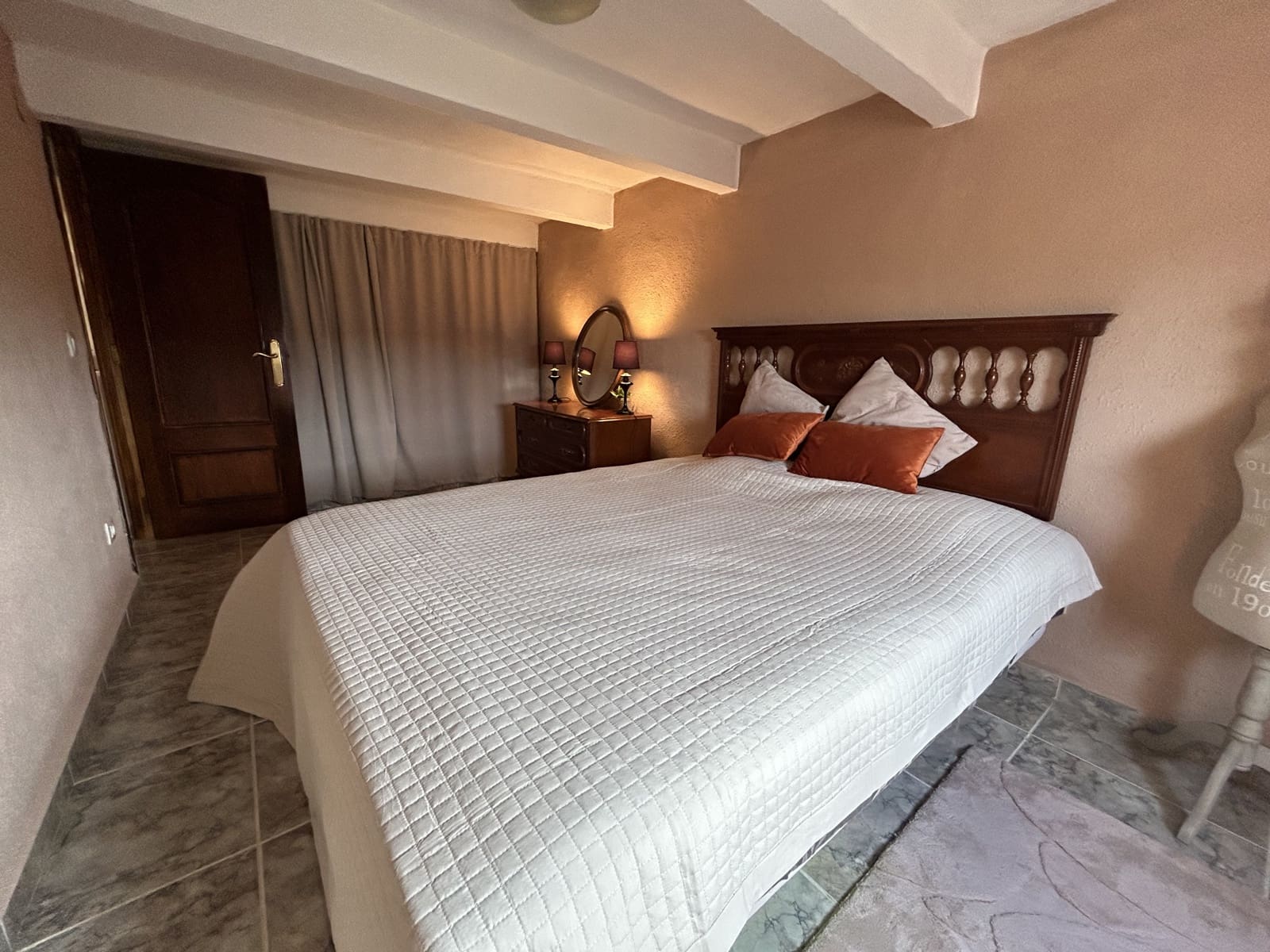 4 bedroom Villa for sale in Betera with pool garage - € 399,000 (Ref: 9849988)