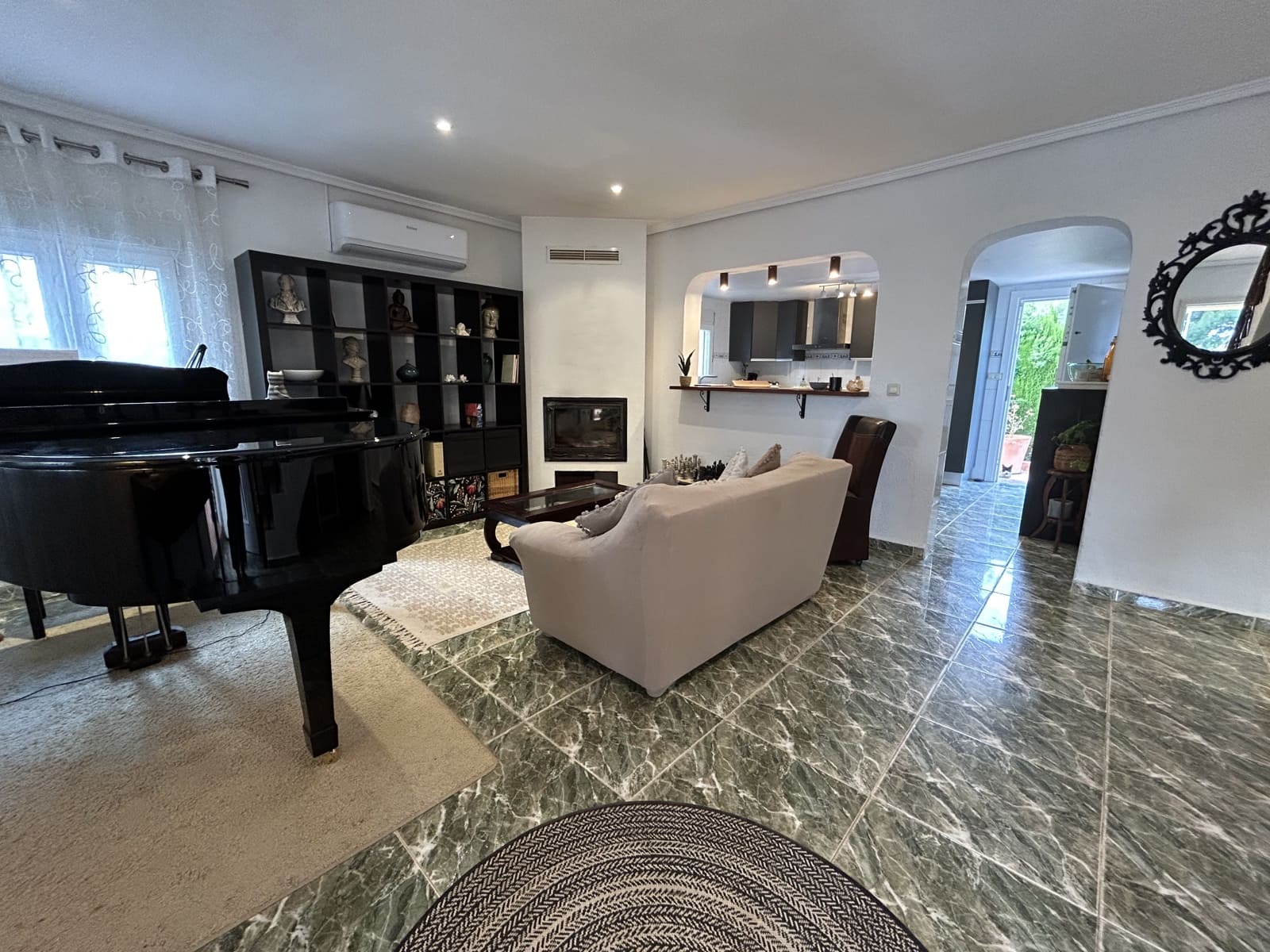 4 bedroom Villa for sale in Betera with pool garage - € 399,000 (Ref: 9849988)