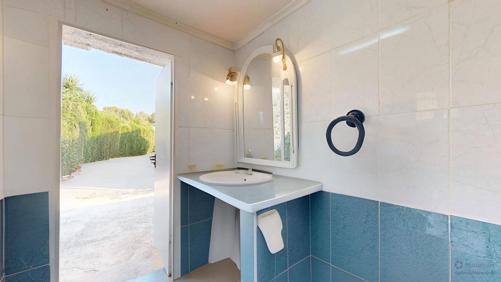 4 bedroom Villa for sale in Betera with pool garage - € 399,000 (Ref: 9849988)