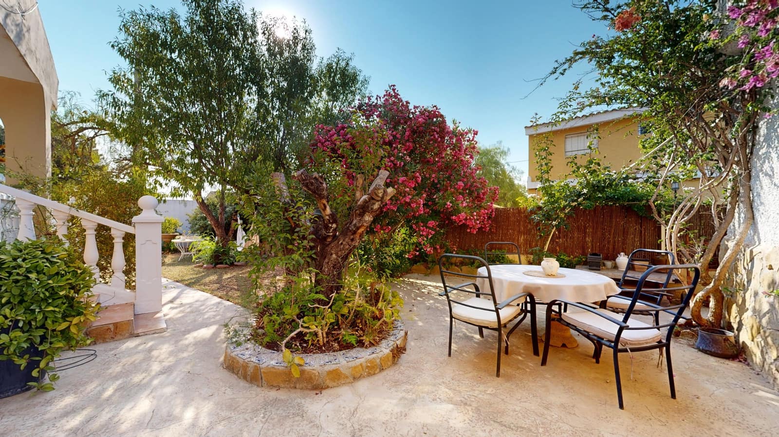 4 bedroom Villa for sale in Betera with pool garage - € 399,000 (Ref: 9849988)