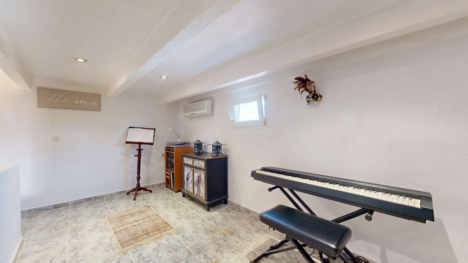 4 bedroom Villa for sale in Betera with pool garage - € 399,000 (Ref: 9849988)