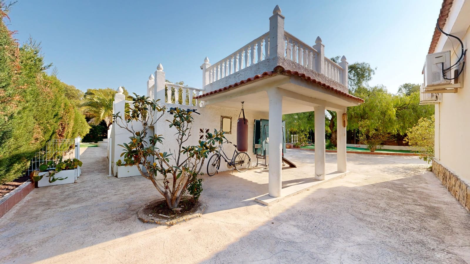 4 bedroom Villa for sale in Betera with pool garage - € 399,000 (Ref: 9849988)