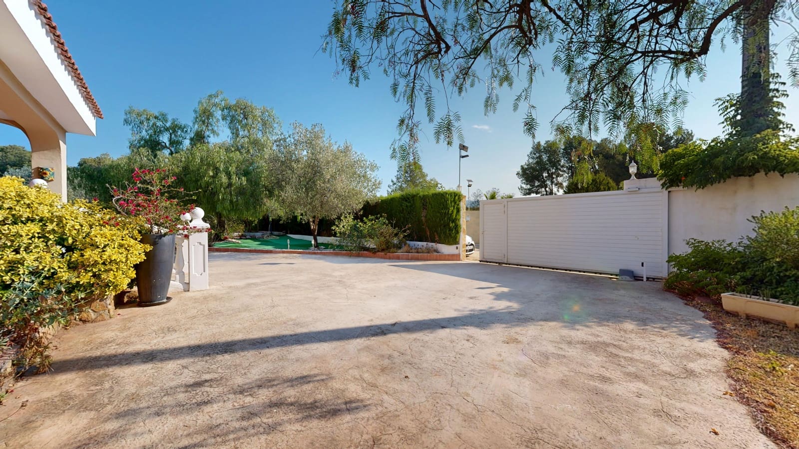 4 bedroom Villa for sale in Betera with pool garage - € 399,000 (Ref: 9849988)