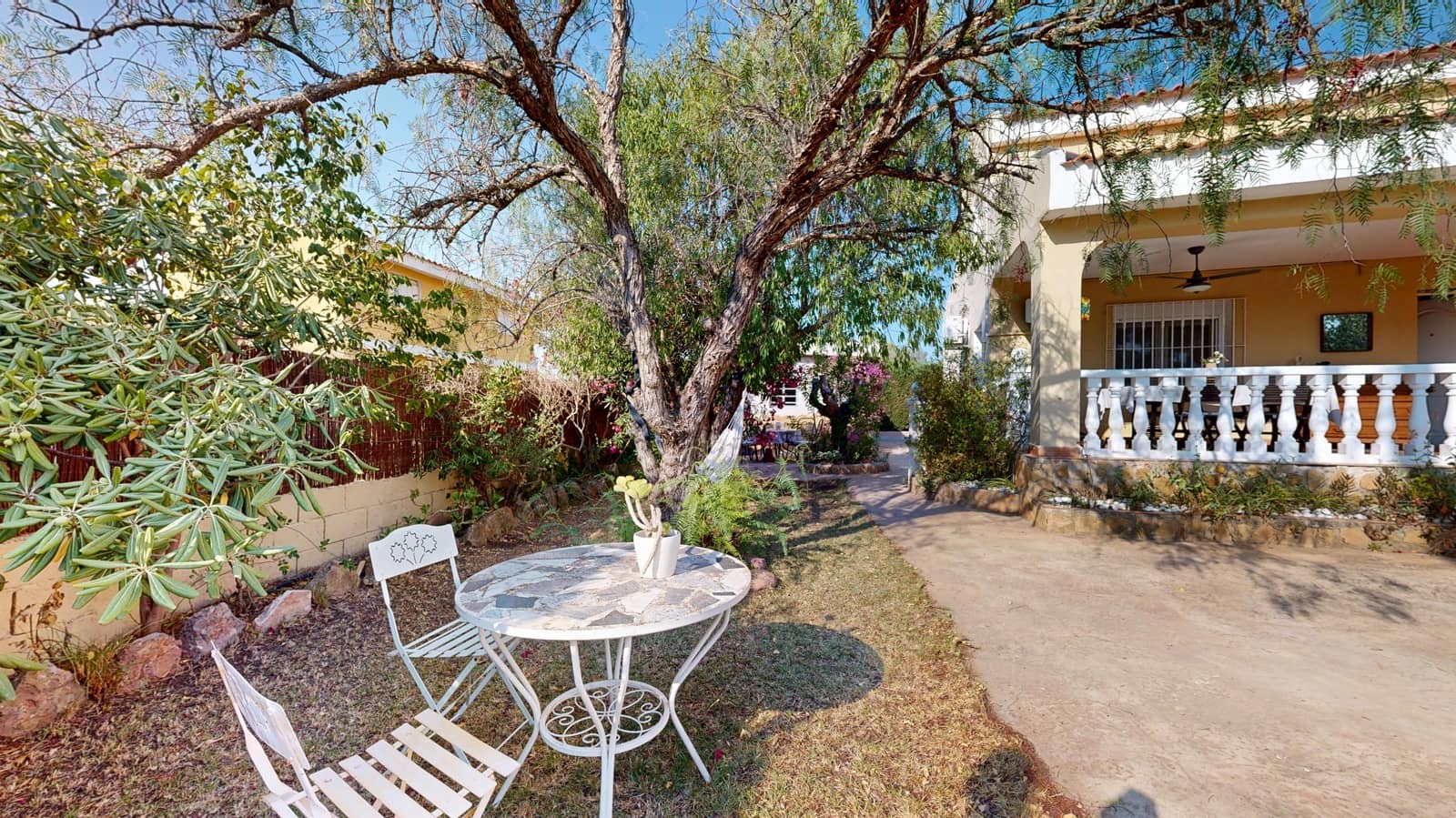 4 bedroom Villa for sale in Betera with pool garage - € 399,000 (Ref: 9849988)