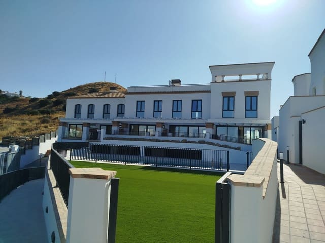 2 slaapkamer Huis te koop in El Peñoncillo, Torrox met zwembad garage - € 346.000 (Ref: 10000264)