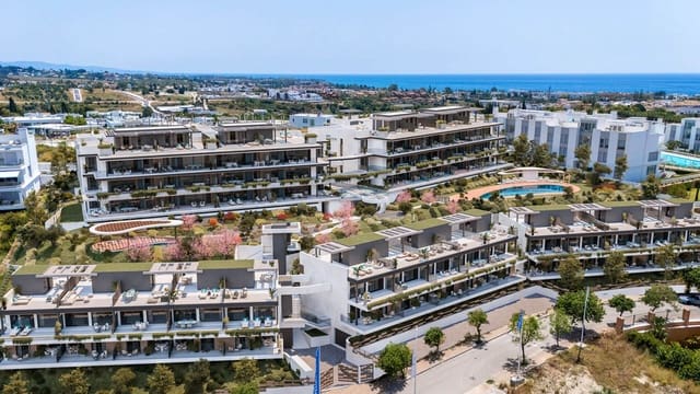 2 slaapkamer Appartement te koop in Cancelada, Estepona met zwembad garage - € 500.000 (Ref: 10000386)