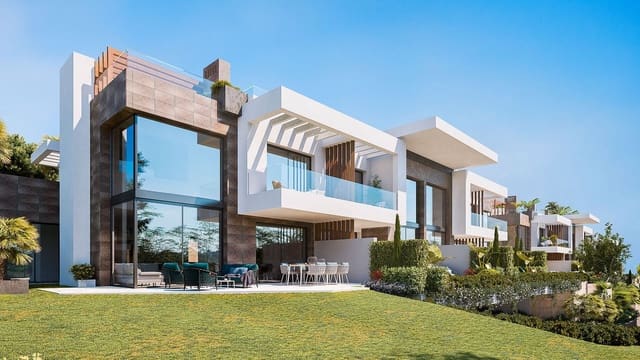 4 sypialnia Dom na sprzedaż w Río Real, Marbella z basenem garażem - 1 890 000 € (Ref: 10004042)