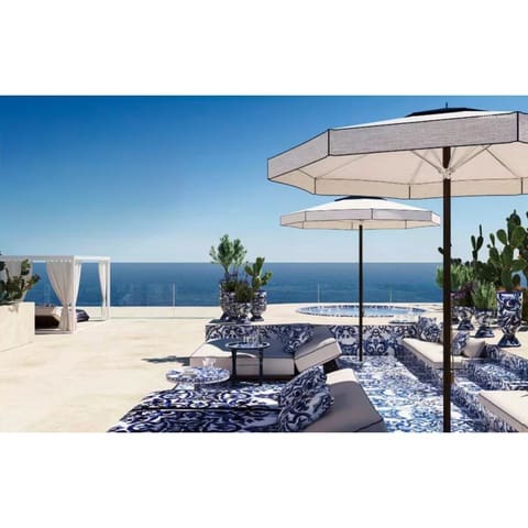 Apartamento de 3 habitaciones en Lomas De Marbella, Marbella en venta con piscina garaje - 5.250.000 € (Ref: 10004062)