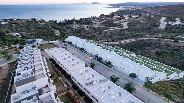 Casa de 4 habitaciones en Chullera, Manilva en venta con piscina garaje - 490.000 € (Ref: 10004091)