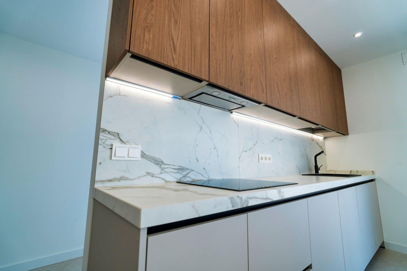 4 Zimmer Villa zu verkaufen in Alhaurin de la Torre mit Pool Garage - 890.000 € (Ref: 10004099)