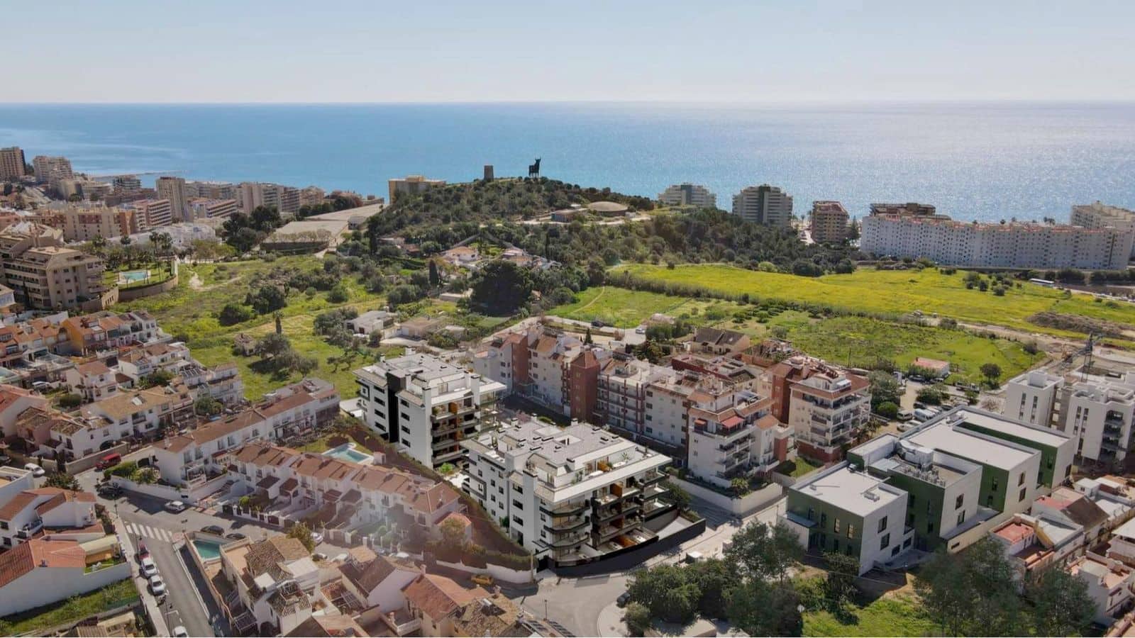 2 soverom Leilighet til salgs i Fuengirola med svømmebasseng garasje - € 369 000 (Ref: 10005376)