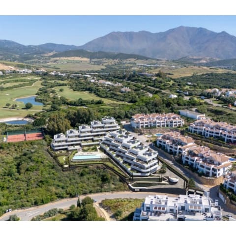 3 sypialnia Apartament na sprzedaż w Casares Golf - Casares del Sol, Casares z basenem garażem - 489 000 € (Ref: 10005479)