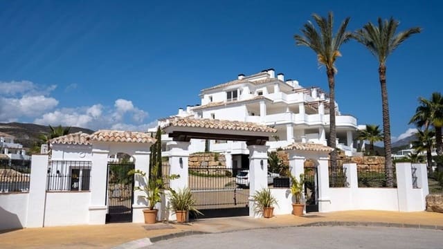 2 soverom Leilighet til salgs i Los Naranjos, Marbella med svømmebasseng garasje - € 456 000 (Ref: 10005493)