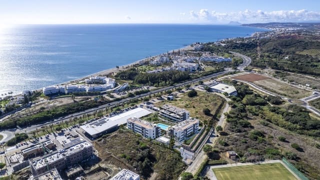 3 soveværelse Lejlighed til salg i Guadalobón, Estepona med swimmingpool garage - € 550.000 (Ref: 10005513)