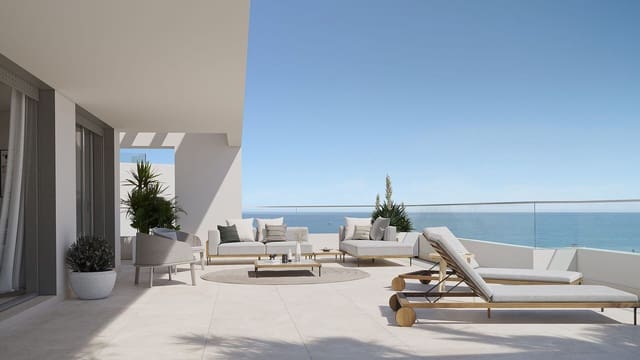 Apartamento de 2 habitaciones en Guadalobón, Estepona en venta con piscina garaje - 555.000 € (Ref: 10005519)