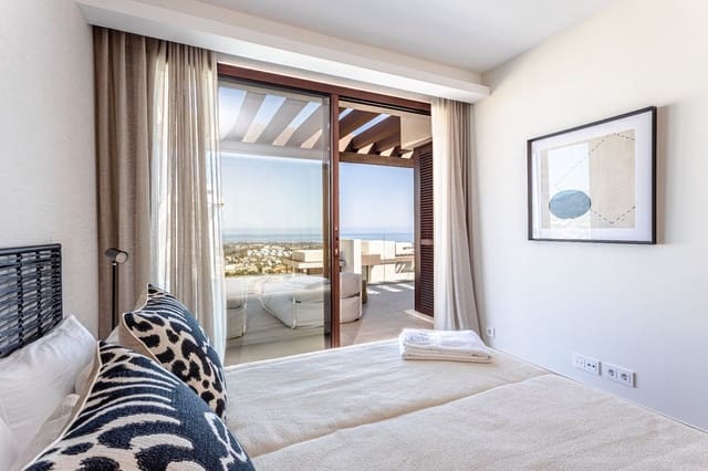 3 soverom Villa til salgs i El Paraíso, Benahavís med svømmebasseng garasje - € 1 890 000 (Ref: 10006420)