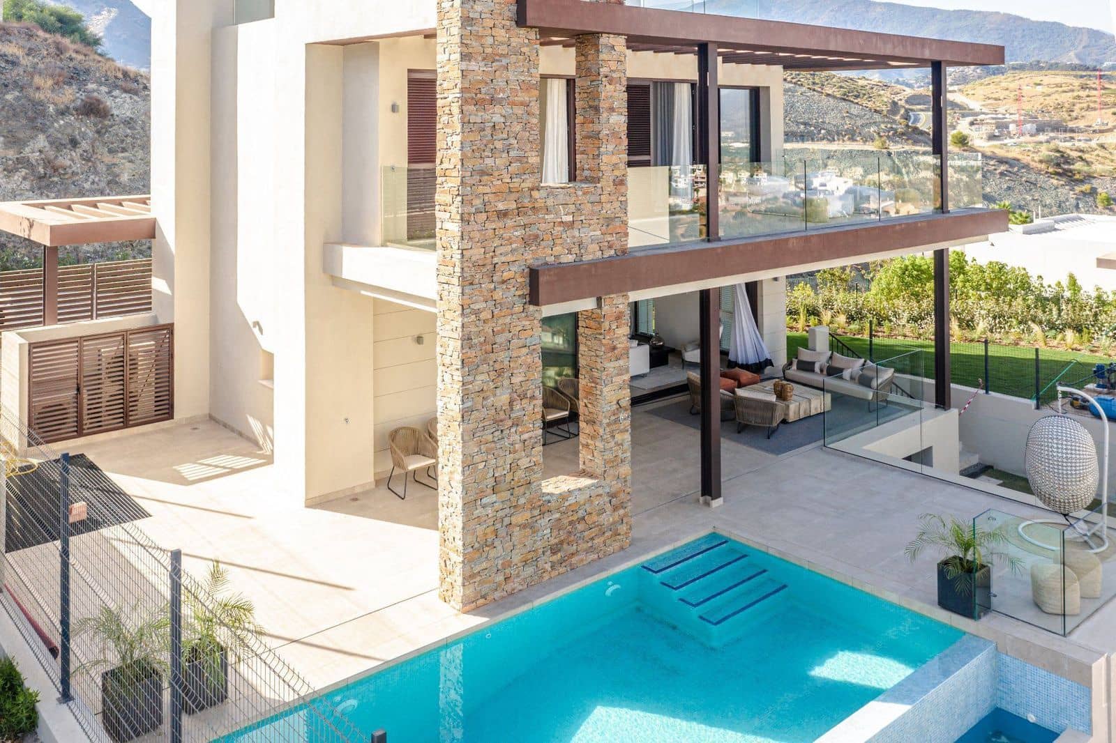 3 Zimmer Villa zu verkaufen in Benahavis mit Pool Garage - 1.890.000 € (Ref: 10006420)