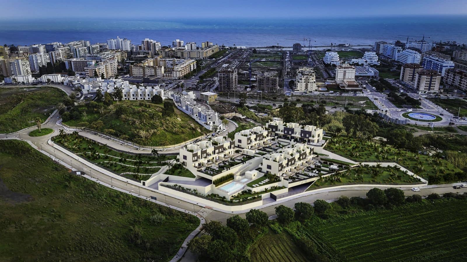 4 slaapkamer Halfvrijstaande villa te koop in Torre del Mar met zwembad garage - € 630.000 (Ref: 10006443)