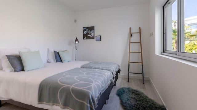 2 soveværelse Lejlighed til salg i Casares Pueblo, Casares med swimmingpool garage - € 335.000 (Ref: 10007339)