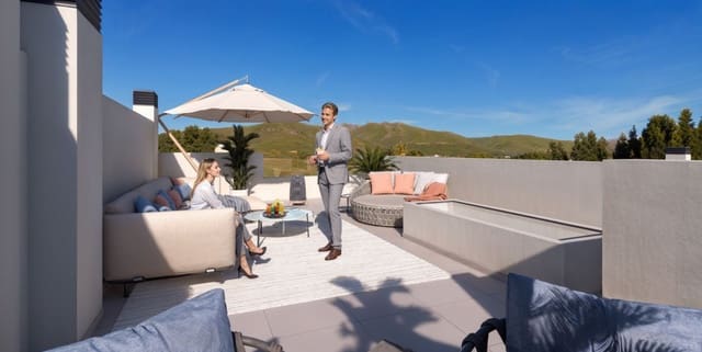3 soverom Kjedet enebolig til salgs i La Cala Golf - Lagar Martell, Mijas med svømmebasseng garasje - € 612 000 (Ref: 10011378)