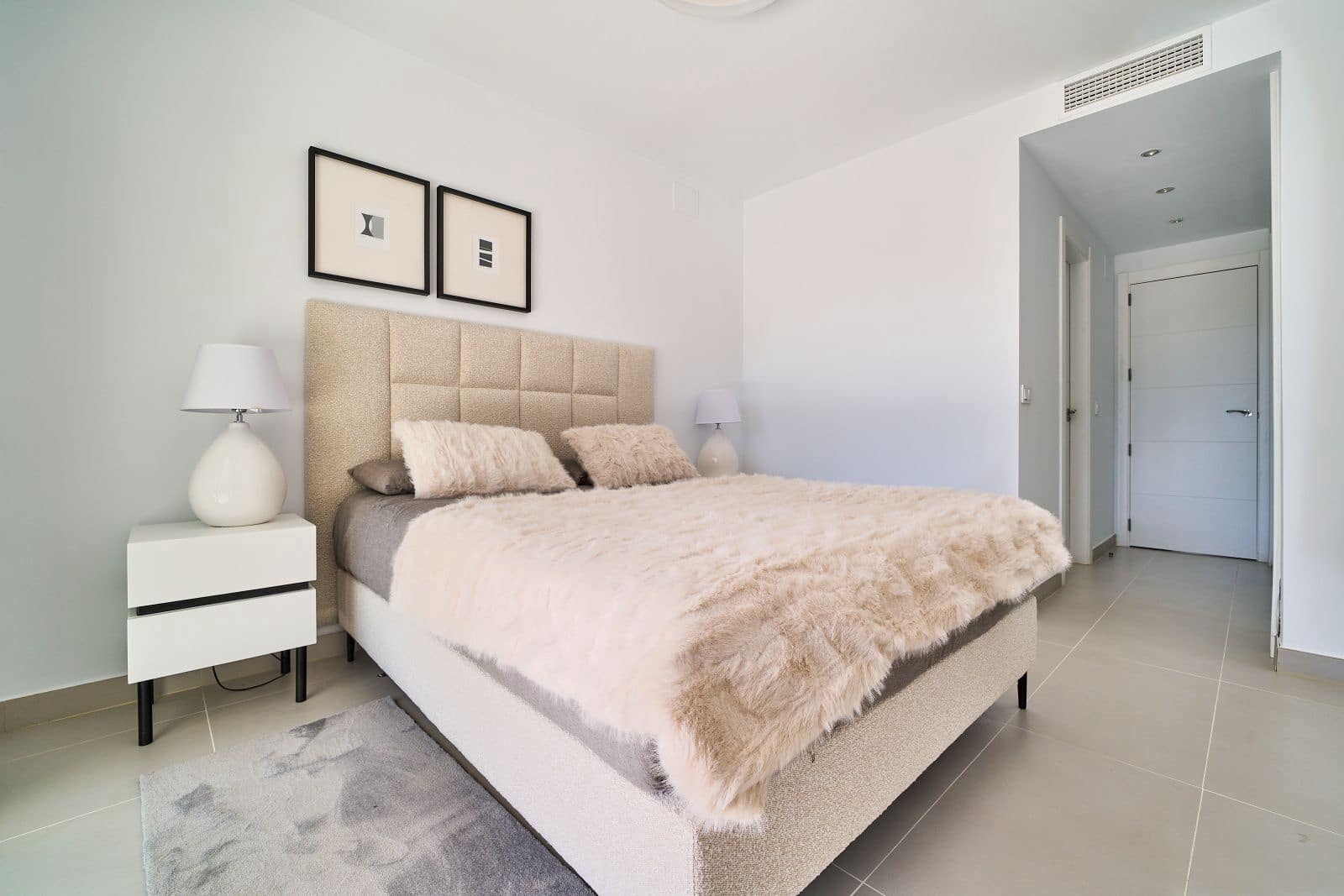 2 bedroom Apartment for sale in Bel-Air with pool garage - € 540,000 (Ref: 10013143)