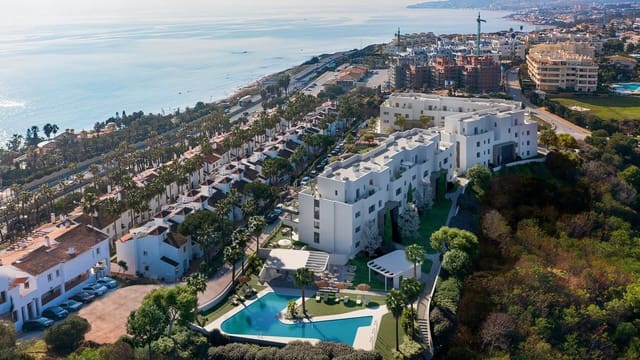 Apartamento de 2 habitaciones en El Faro de Calaburra - Chaparral, Mijas en venta con piscina garaje - 491.800 € (Ref: 10013296)