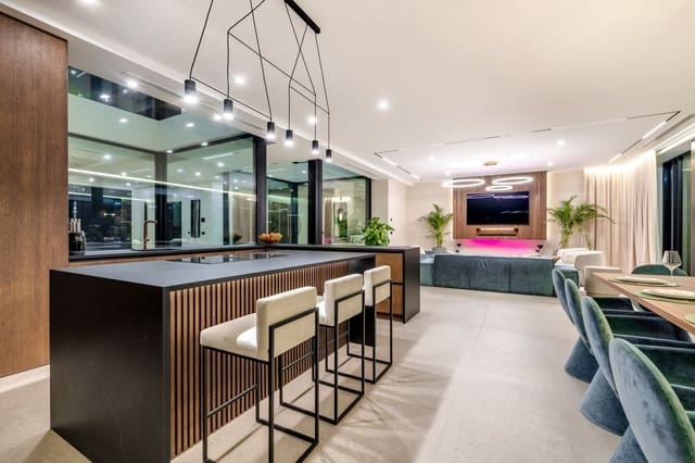 6 slaapkamer Villa te koop in La Zagaleta - El Madroñal, Benahavís met zwembad garage - € 7.000.000 (Ref: 10018361)