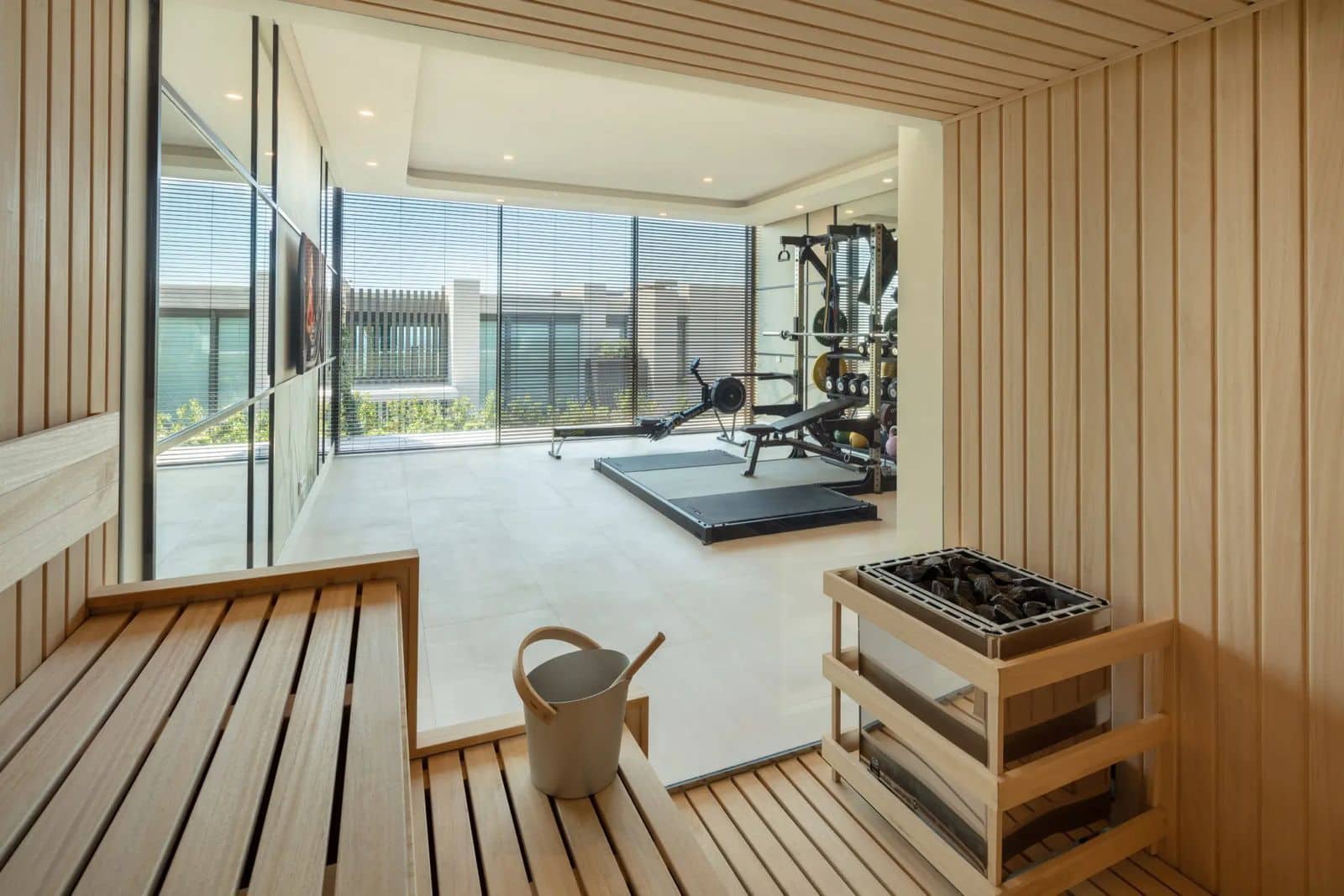 7 sypialnia Willa na sprzedaż w La Quinta z basenem garażem - 9 950 000 € (Ref: 10018385)