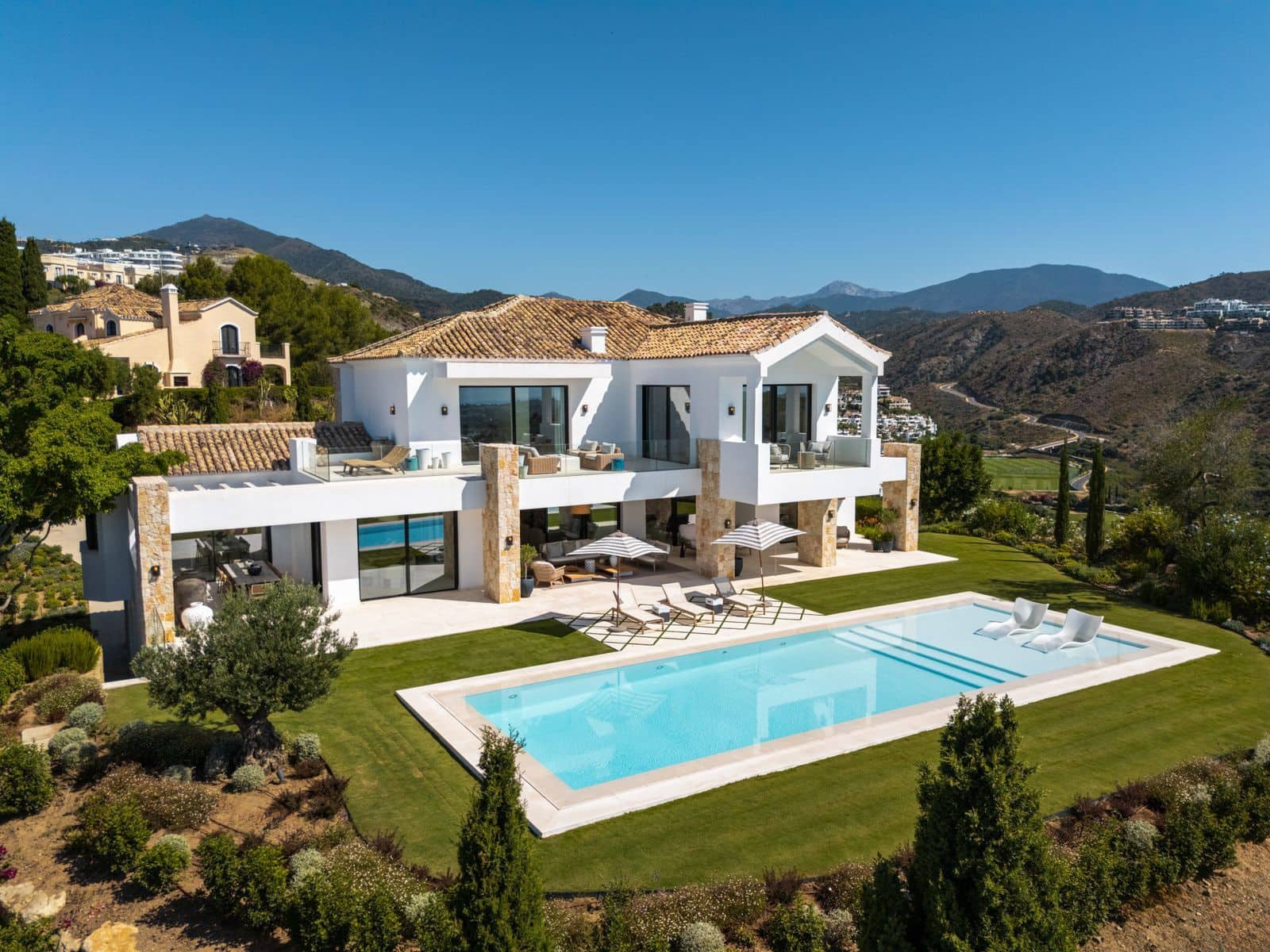 8 chambre Villa/Maison à vendre à Benahavis avec piscine garage - 9 980 000 € (Ref: 10022245)