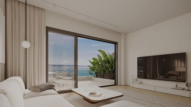 Apartamento de 3 habitaciones en El Faro de Calaburra - Chaparral, Mijas en venta con piscina garaje - 570.000 € (Ref: 10023990)