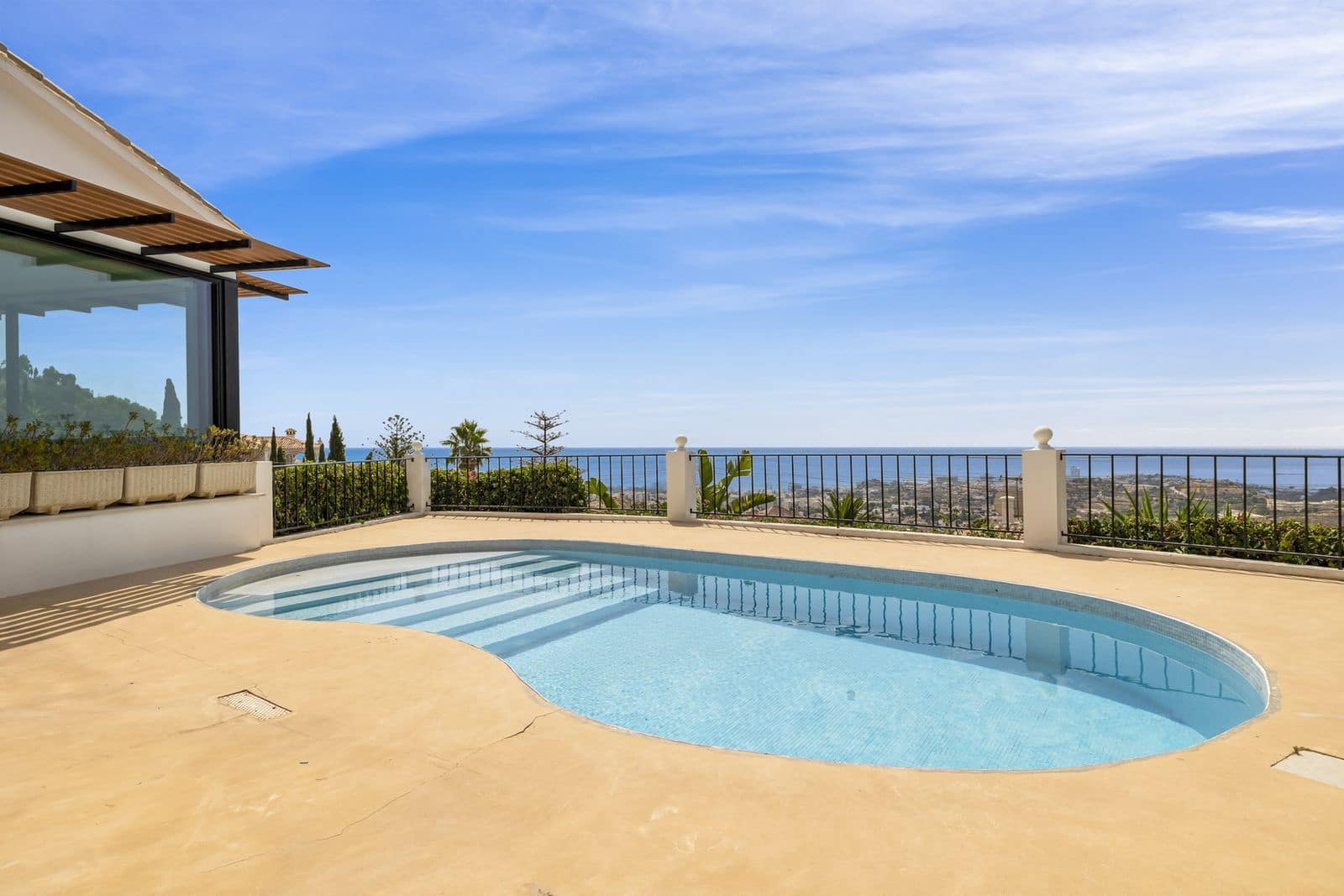 4 quarto Moradia para venda em Benalmadena - 1 045 000 € (Ref: 10035132)