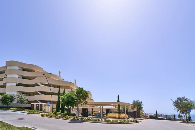 2 makuuhuone Huoneisto myytävänä paikassa Benalmádena mukana uima-altaan 
autotalli - 799 000 € (Ref: 10038749)