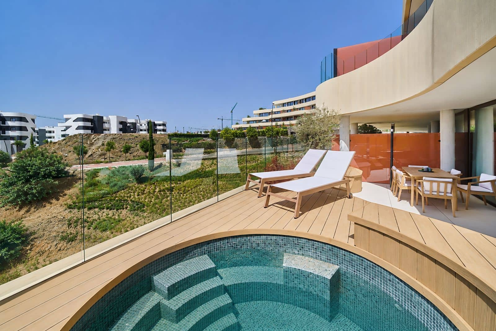 2 sovrum Lägenhet till salu i Benalmadena med pool garage - 799 000 € (Ref: 10045053)