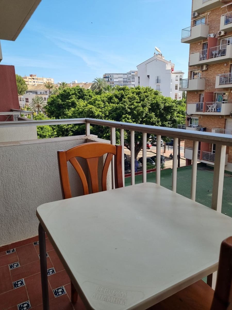 Studio till salu i Benalmadena Costa med pool - 175 000 € (Ref: 10099198)