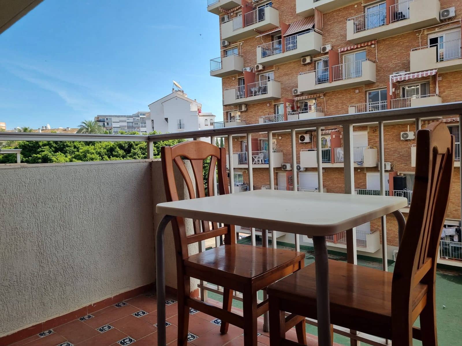 Studio till salu i Benalmadena Costa med pool - 175 000 € (Ref: 10099198)