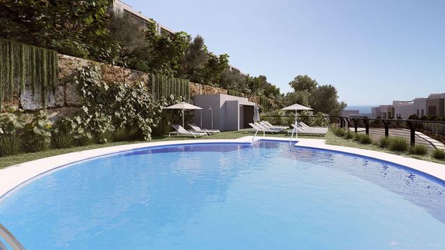 3 chambre Maison de Ville à vendre à Marbella avec piscine garage - 590 000 € (Ref: 10119881)