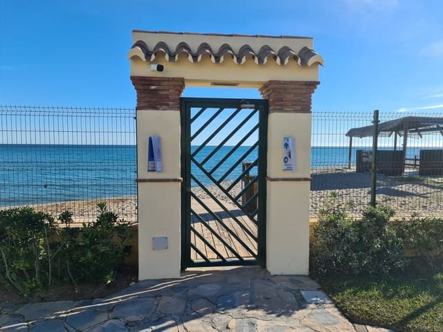 2 soveværelse Lejlighed til salg i La Cala de Mijas, Mijas med swimmingpool - € 549.000 (Ref: 8546204)