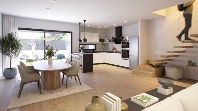 3 bedroom Townhouse for sale in Los Pacos, Fuengirola with pool garage - € 635,000 (Ref: 8873574)