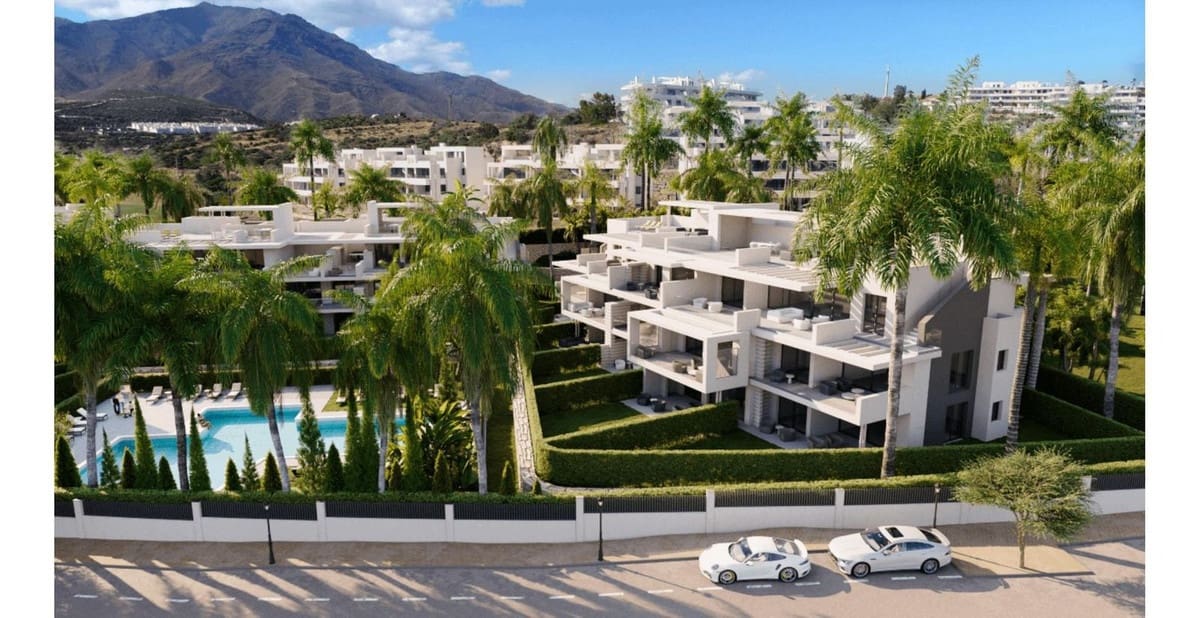 2 quarto Apartamento para venda em Estepona com piscina - 480 000 € (Ref: 9430863)