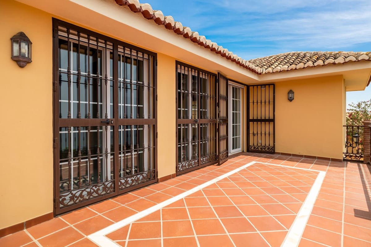 4 chambre Villa/Maison à vendre à La Capellania avec piscine garage - 1 795 000 € (Ref: 9430878)