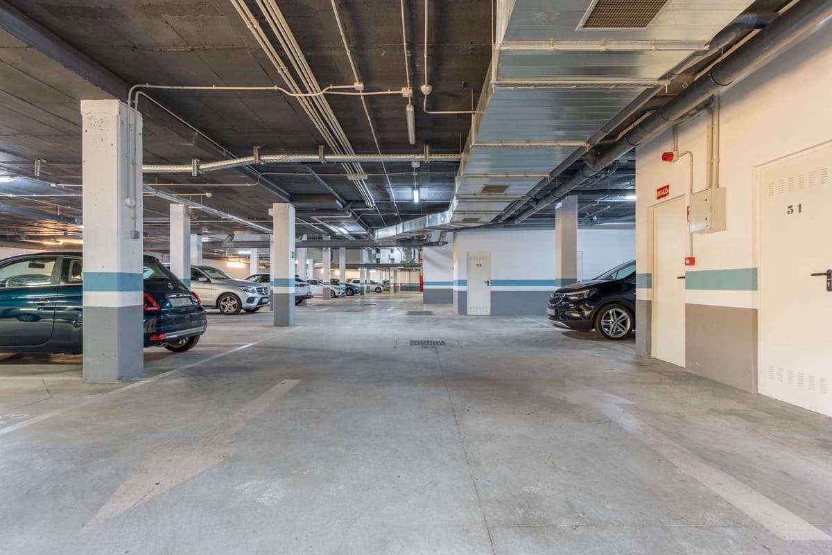 3 sypialnia Mieszkanie na sprzedaż w Benalmadena z basenem garażem - 685 000 € (Ref: 9441438)