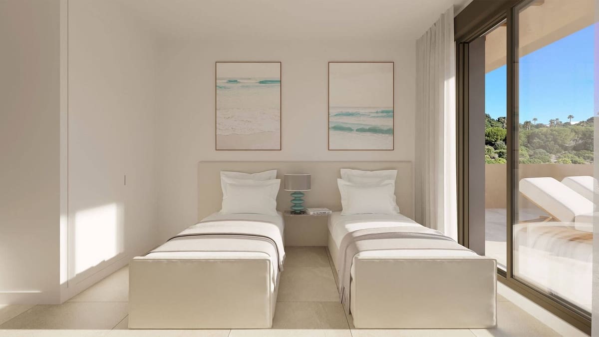 3 bedroom Apartment for sale in La Alcaidesa with pool garage - € 537,000 (Ref: 9441476)