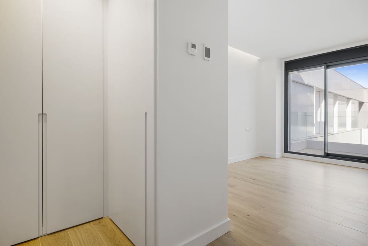 2 slaapkamer Flat te koop in Fuengirola met zwembad garage - € 599.000 (Ref: 9441813)