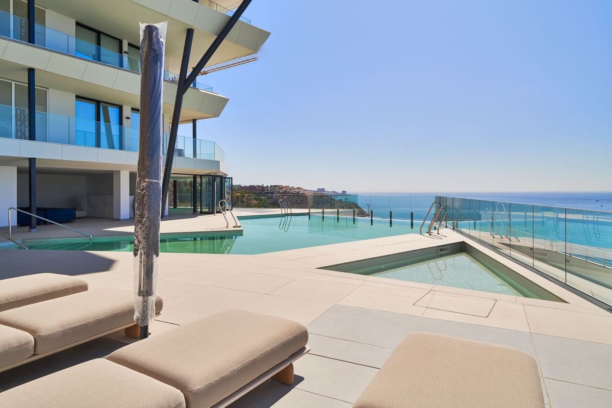 2 quarto Apartamento para venda em Fuengirola com piscina garagem - 1 100 000 € (Ref: 9443128)